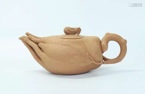 Jin Fu; Chinese Light Yixing Buddha's Hand Teapot