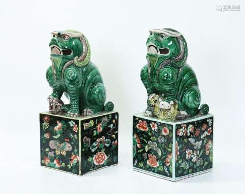Pr Chinese Famille Noire Porcelain Fu Lions