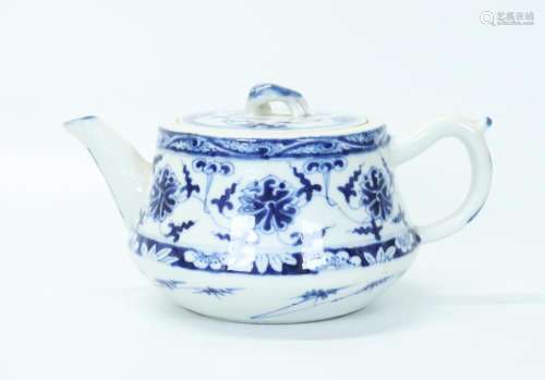 Chinese Blue & White Porcelain Lotus Design Teapot