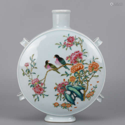 A FAMILLE ROSE FLOWER AND BIRD FLASK