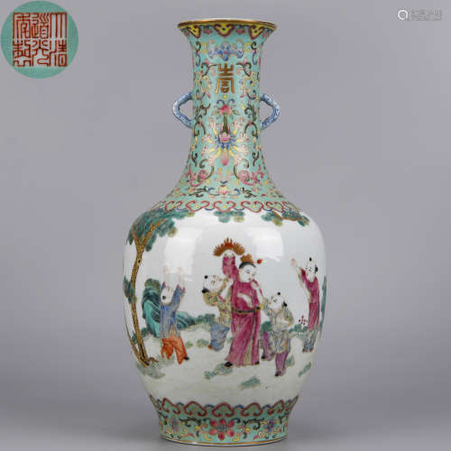 A TURQUOISE FAMILLE ROSE FIGURE VASE