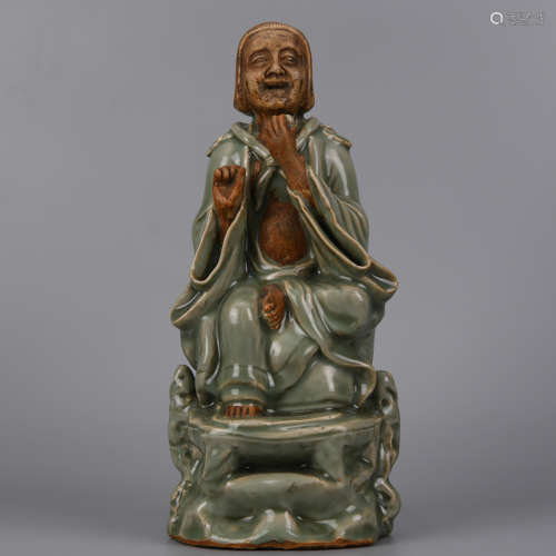 A LONGQUAN STATUE OF BUDDHA