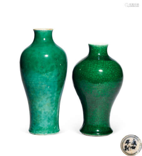 19世纪 绿釉梅瓶(一组）