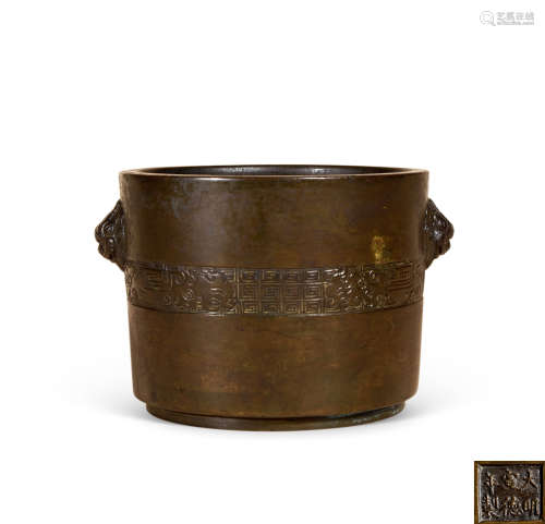 清中期 铜狻猊耳筒式炉