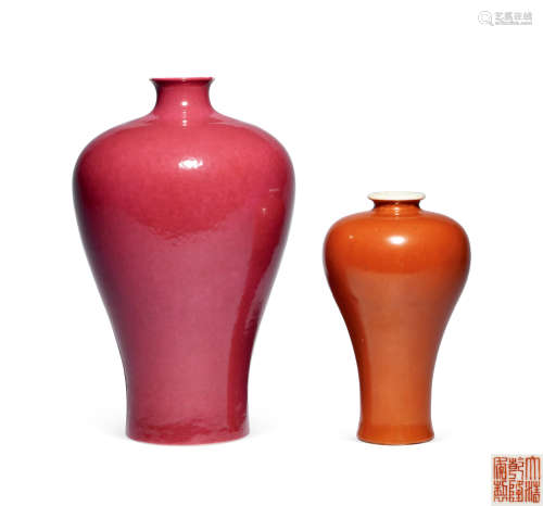 19世纪 胭脂红梅瓶、珊瑚红梅瓶(一组)