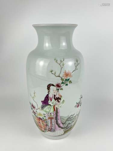A fine bluster familly rose vase, YongZheng Pr.