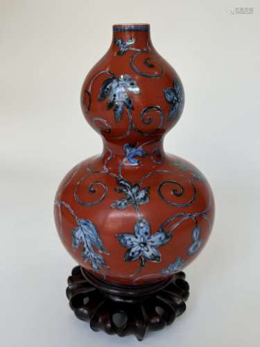 A famille rose gourd type vase, QianLong Pr.