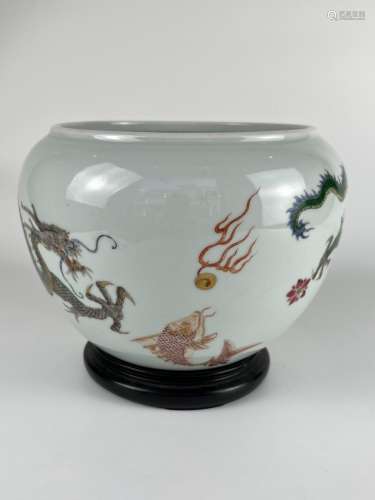 A famille rose water jar, Qing Dynasty Pr.