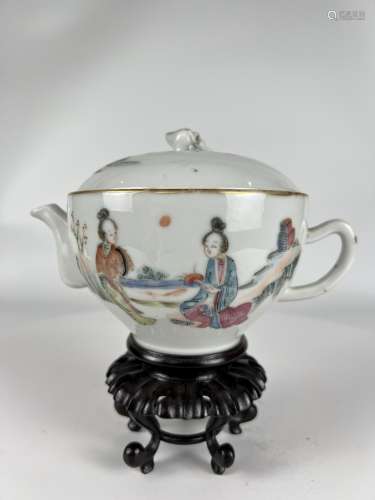 A famille rose teapot, Qing Dynasty Pr.