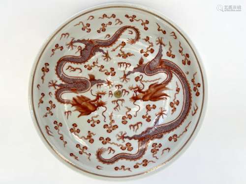 A large famille rose platter, Qing Dynasty Pr.