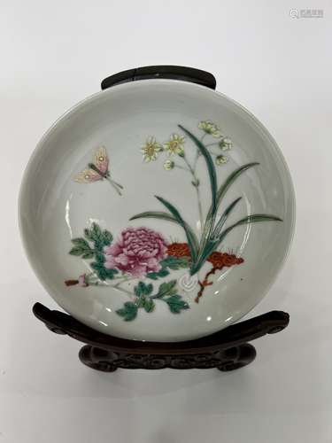 A famille rose dish, Qing Dynasty Pr.