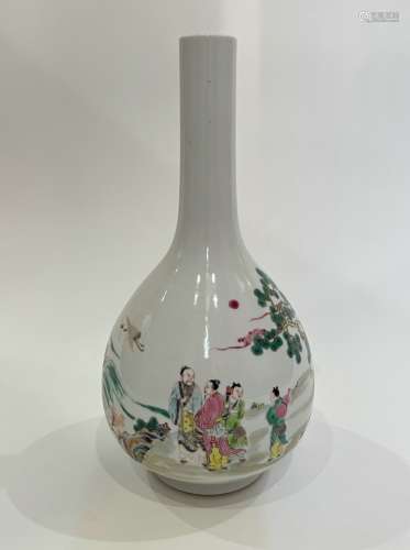 A famille rose pointed vase, YongZheng Pr.