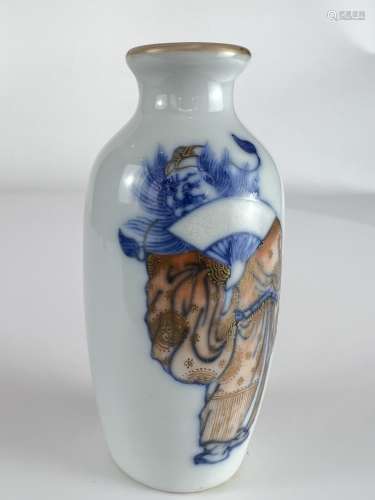 A large famille rose snuff bottle vase, Qing Dynasty Pr.