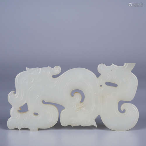 A HETIAN JADE DRAGON ORNAMENT