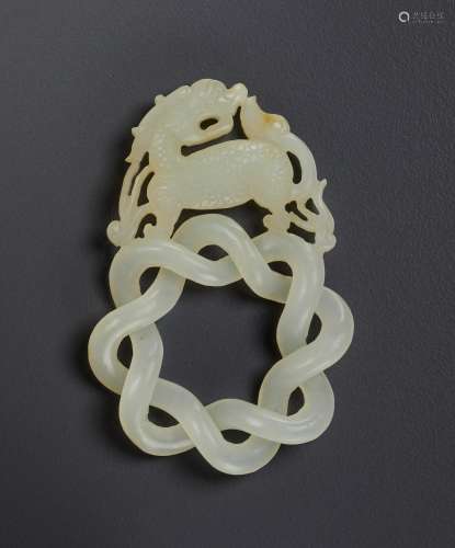 A WHITE JADE ENDLESS KNOT PENDANT  18TH-19TH CENTURY