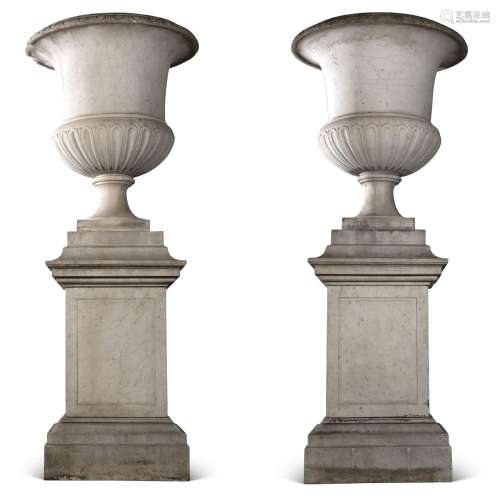 A PAIR OF LATE EMPIRE MONUMENTAL MARBLE VASES.CIRCA 1820