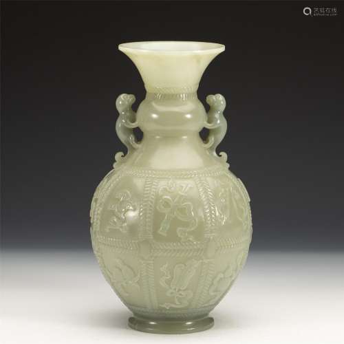 A CHINESE JADE VASE