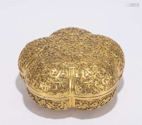 A CHINESE GILT BRONZE LIDDED BOX