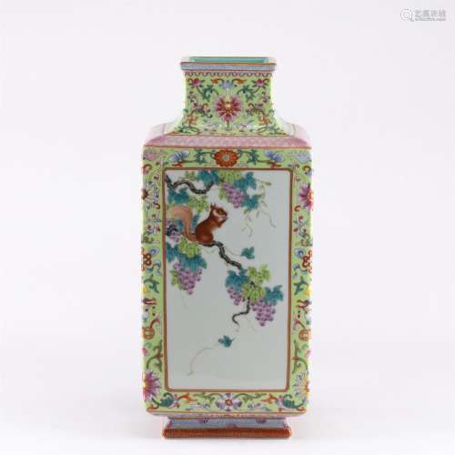 A CHINESE FAMILLE ROSE PORCELAIN ORNAMENTS