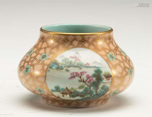 A CHINESE PORCELAIN WATER POT