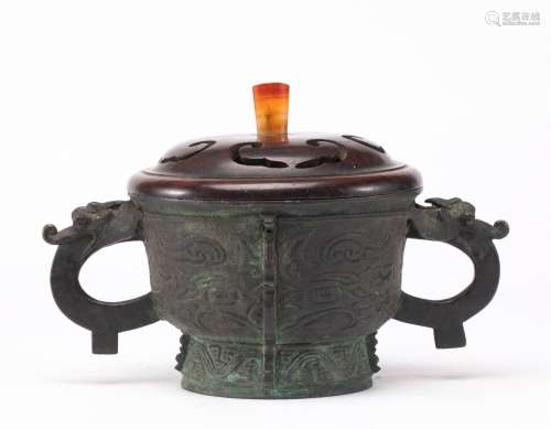 A CHINESE BRONZE CENSER ORNAMENTS