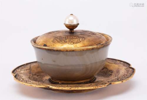 A CHINESE GILT BRONZE BOWL AND STAND