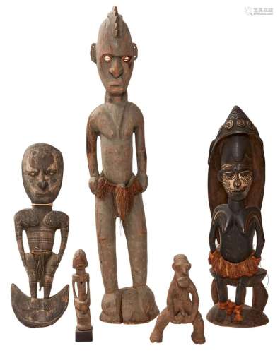 A GROUP OF FIVE POLYNESIAN TRADITIONAL FIGURES