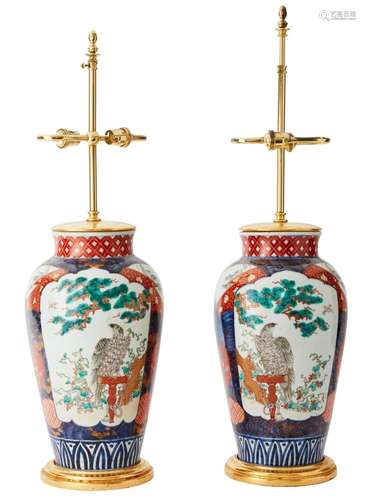 A PAIR OF IMARI PORCELAIN TABLE LAMPS