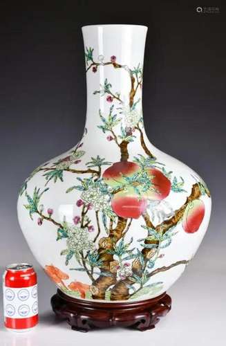 A Famille-Rose Peach Tainqiu Vase 1950s-70s