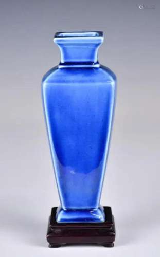 A Blue Glaze Porcelain Vase w/Stand Qing