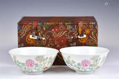 A Pair of Famille Rose Bowls w/Box Guangxu Mk 19th