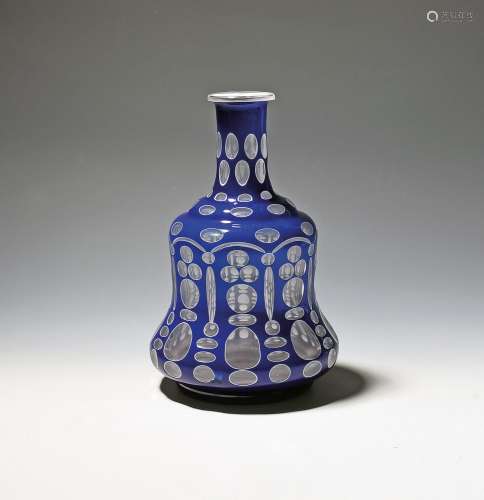 A Continental overlaid glass hookah base 19th/early 20th cen...