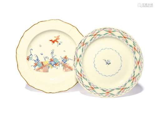 Two Derby plates c.1790, one painted after Meissen in Kakiem...