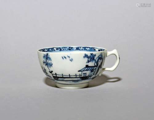 A rare Lowestoft blue and white tea or chocolate cup c.1765-...