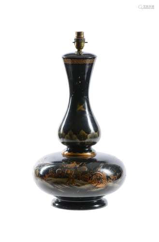 A JAPANESE BLACK LACQUERED AND GILT TABLE LAMP