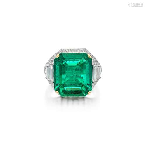 Bulgari . Emerald and Diamond Ring.