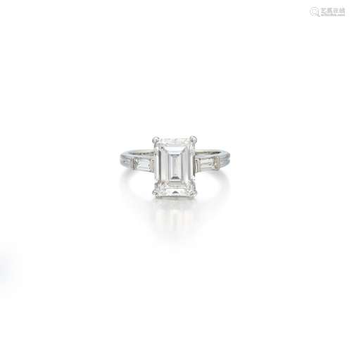 Tiffany & Co. . Diamond Ring.