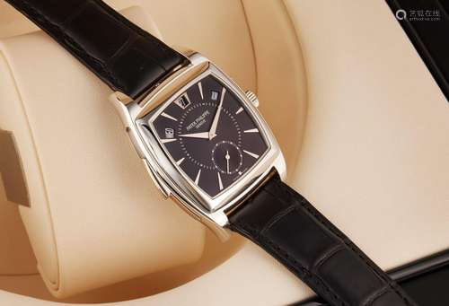 Patek Philippe . Reference 5033-012 Gondolo | A platinum aut...