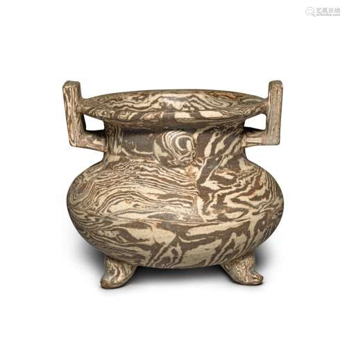 A marbled pottery tripod censer, Song / Yuan dynasty | 宋 / ...