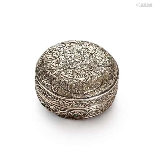 A silver repoussé 'lotus' box and cover, Five Dynasties / No...