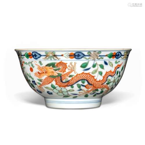 A wucai 'dragon and phoenix' bowl, Seal mark and period of Q...