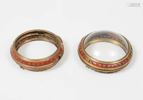 Set of two Catalina watch cases; 18th century.Gilt brass and...