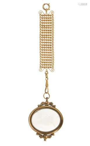 Chatelaine in 9kt yellow gold.Measures: 18 x 5 cm.The Chatel...