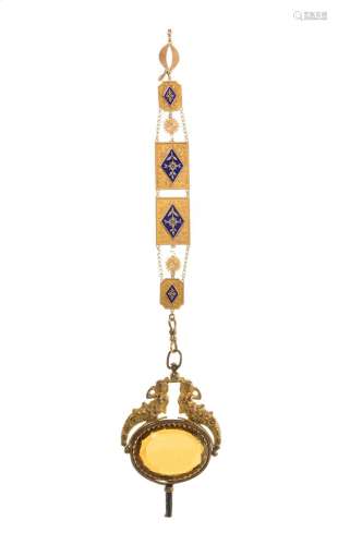 Chatelaine in 9kt yellow gold. Model with two bodies, the up...