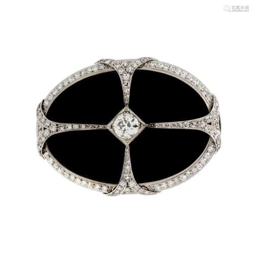 ART DECO, DIAMOND AND ONYX BROOCH