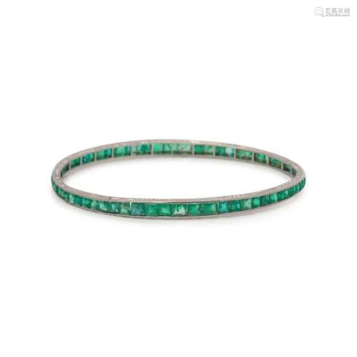 VAN CLEEF & ARPELS, ART DECO, EMERALD BANGLE BRACELET