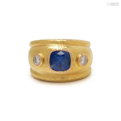 ELIZABETH LOCKE, YELLOW GOLD, SAPPHIRE AND DIAMOND RING