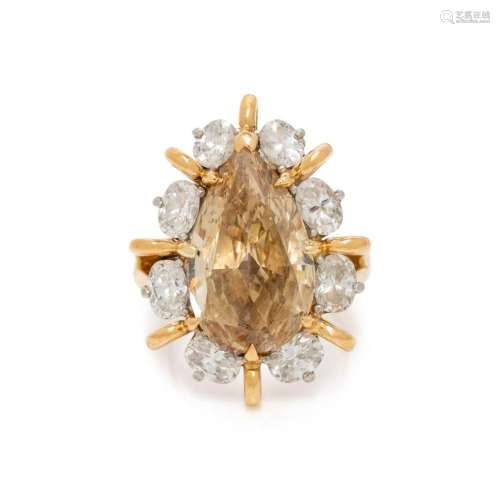 OSCAR HEYMAN, FANCY BROWN-YELLOW DIAMOND AND DIAMOND RING