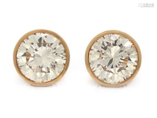 DIAMOND STUD EARCLIPS