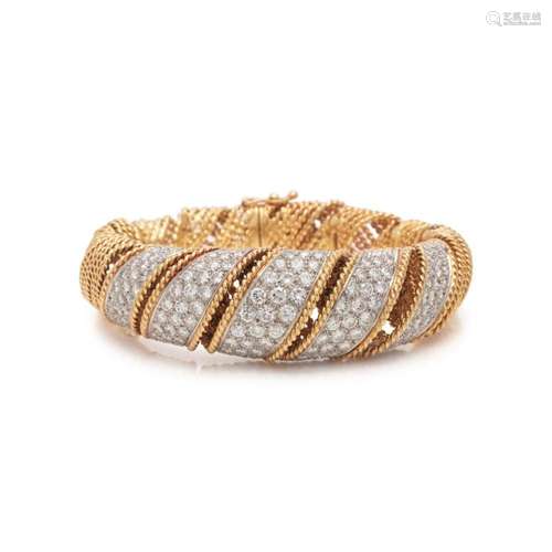 YELLOW GOLD AND DIAMOND BRACELET 